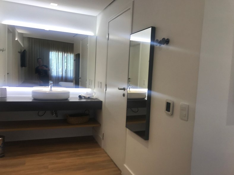 Jurerê Beach Village é Destino Floripa Suite Premium